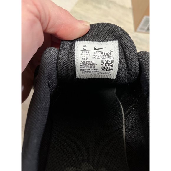 Nike Air Max Motif (GS) DH9388 003 kids size 6Y sneakers - Picture 8 of 8